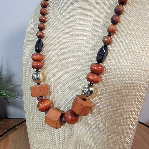 Wooden Statement Necklace Fall tones - Picture 2 of 12
